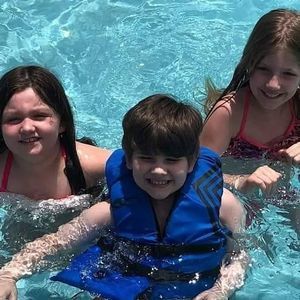 Meet your Posher, Dani